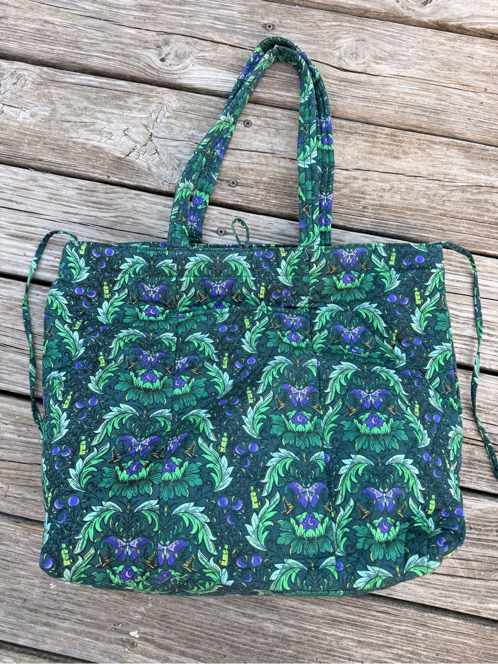 Vera Bradley wicked Green and Purple Quilted Floral Tote